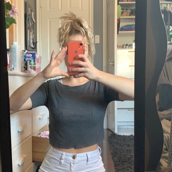 Cropped tee - Picture 2 of 2